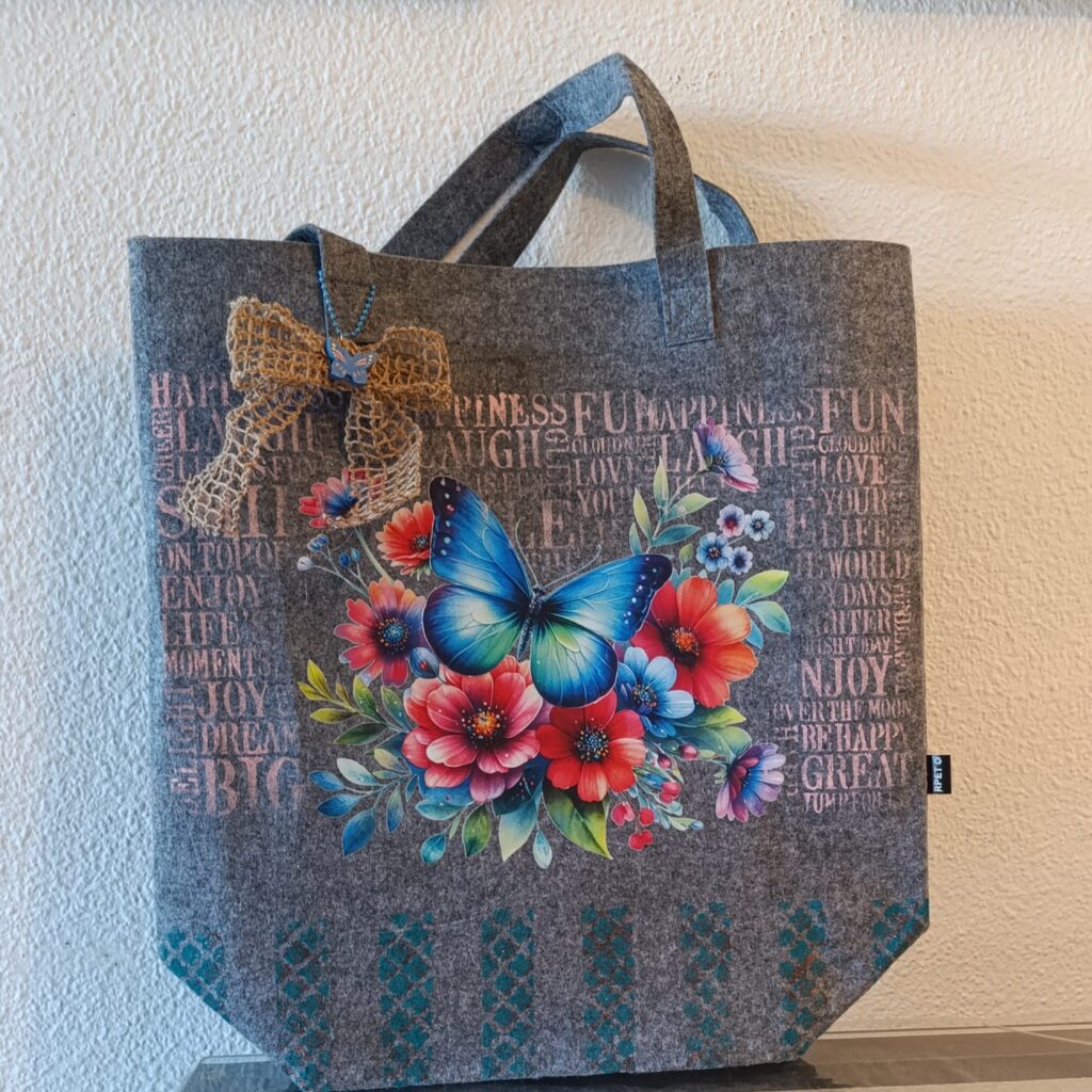 Lena's Little Craft Shop